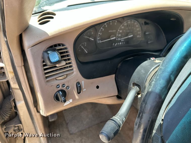 image for item ML9095 1997 Mazda B4000  pickup truck