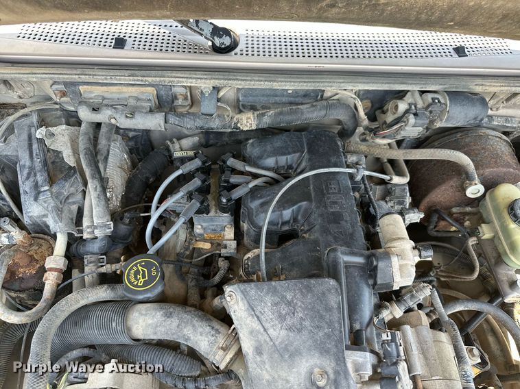 image for item ML9095 1997 Mazda B4000  pickup truck