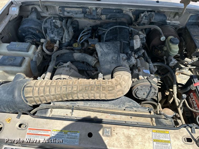 image for item ML9095 1997 Mazda B4000  pickup truck