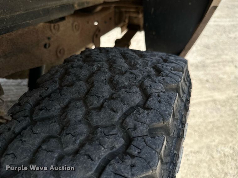 image for item ML9095 1997 Mazda B4000  pickup truck