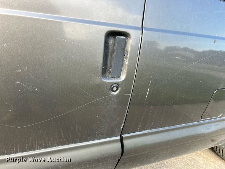 image for item MO9047 1999 Chevrolet Astro  van