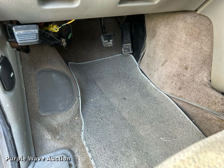 image for item MO9047 1999 Chevrolet Astro  van