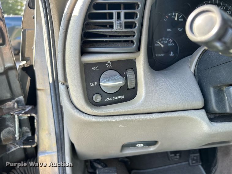 image for item MO9047 1999 Chevrolet Astro  van