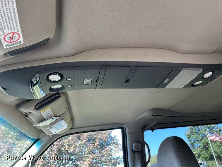 image for item MO9047 1999 Chevrolet Astro  van