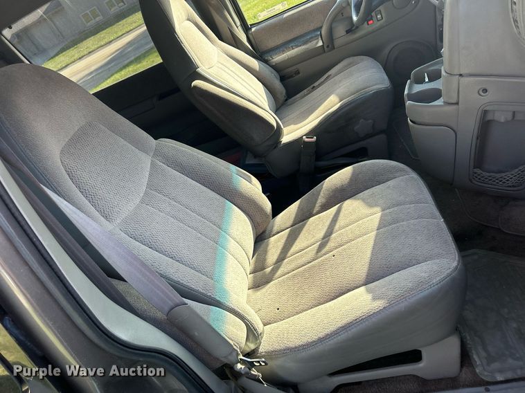 image for item MO9047 1999 Chevrolet Astro  van