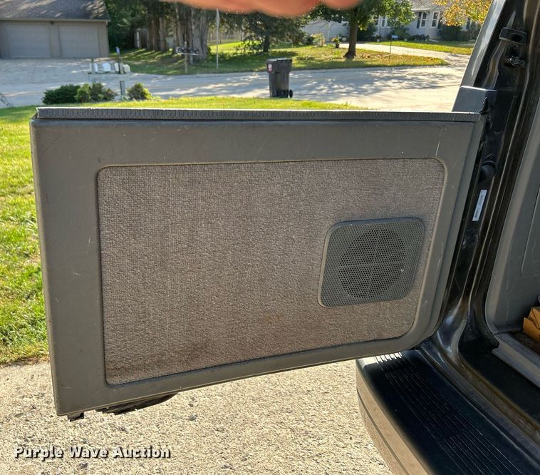 image for item MO9047 1999 Chevrolet Astro  van