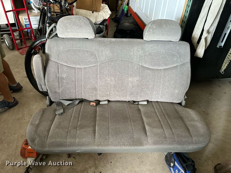 image for item MO9047 1999 Chevrolet Astro  van