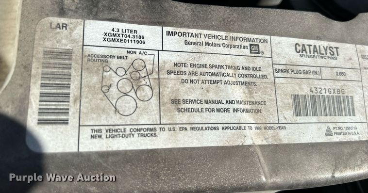 image for item MO9047 1999 Chevrolet Astro  van