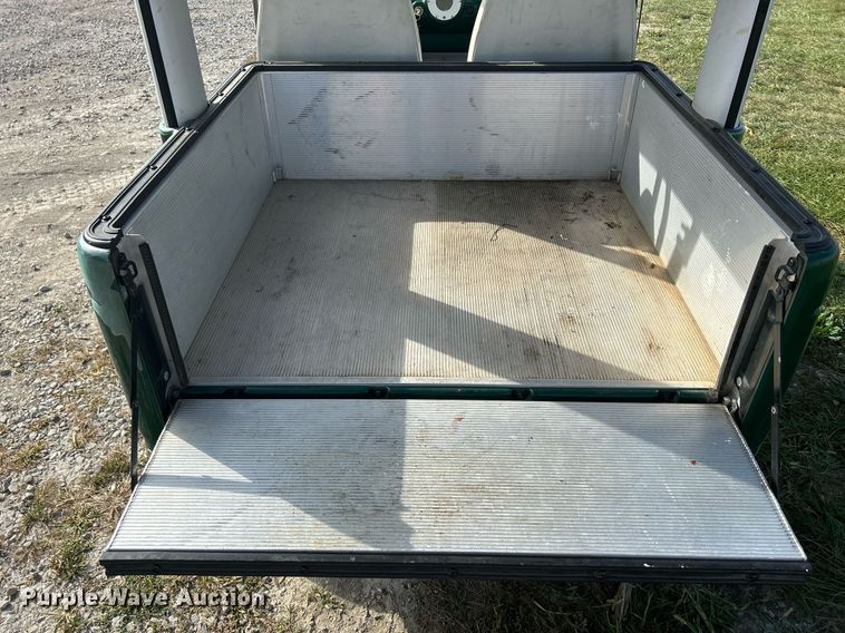 image for item MO9048 2002 Ford Think Neighbor  utility vehicle