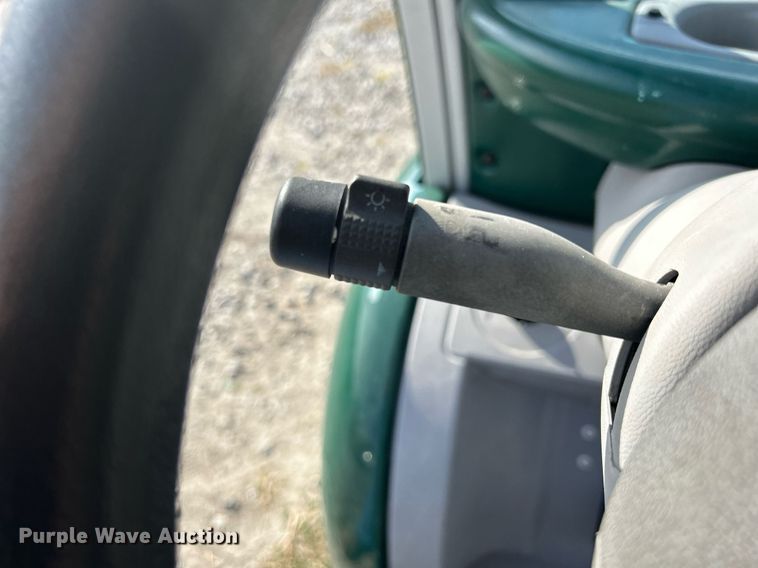 image for item MO9048 2002 Ford Think Neighbor  utility vehicle