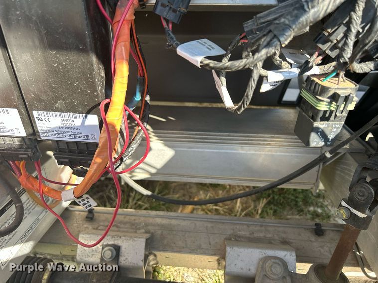 image for item MO9048 2002 Ford Think Neighbor  utility vehicle