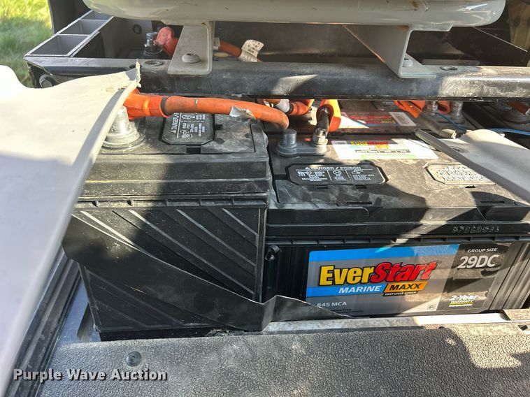 image for item MO9048 2002 Ford Think Neighbor  utility vehicle