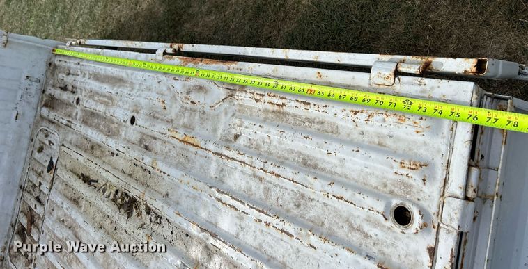 image for item MO9049 1992 Mitsubishi  mini truck