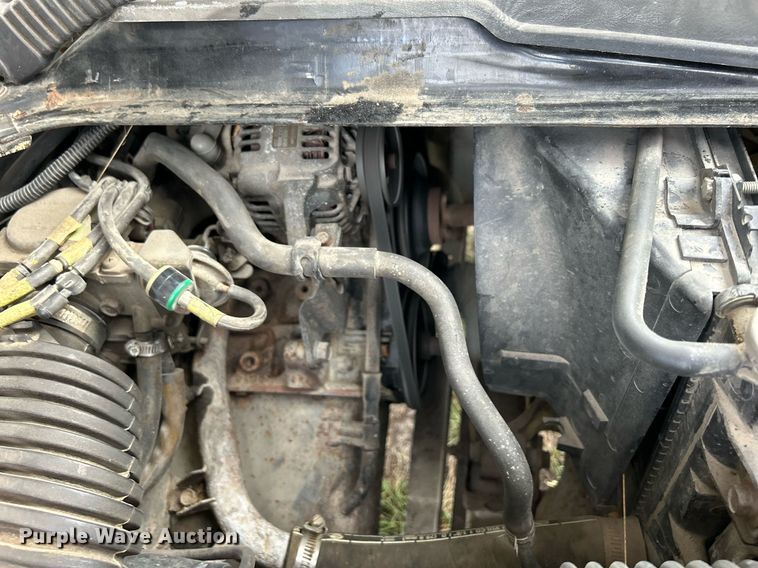 image for item MO9049 1992 Mitsubishi  mini truck