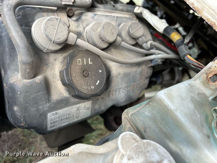 image for item MO9049 1992 Mitsubishi  mini truck