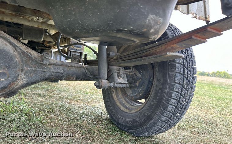 image for item MO9049 1992 Mitsubishi  mini truck