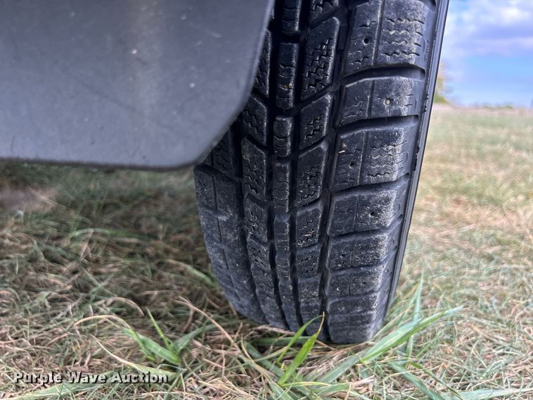 image for item MO9049 1992 Mitsubishi  mini truck