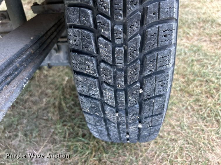 image for item MO9049 1992 Mitsubishi  mini truck