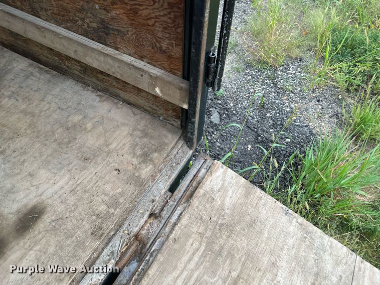 image for item MQ9397 1993 Haulmark  enclosed cargo trailer