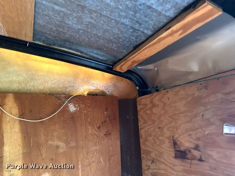 image for item MQ9397 1993 Haulmark  enclosed cargo trailer