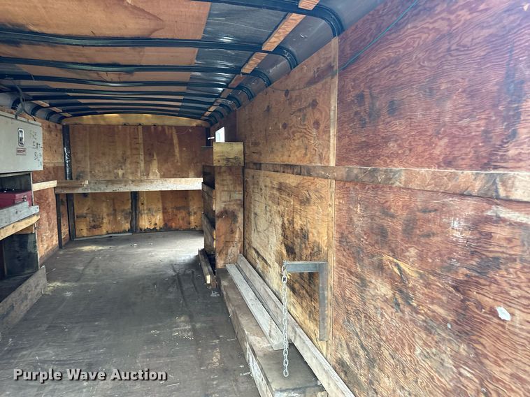 image for item MQ9397 1993 Haulmark  enclosed cargo trailer