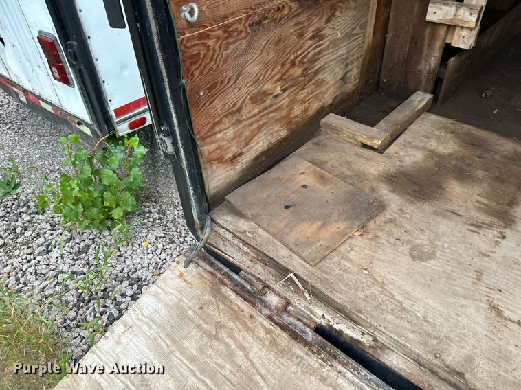 image for item MQ9397 1993 Haulmark  enclosed cargo trailer