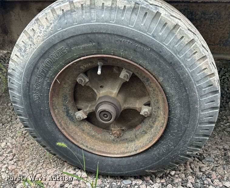 image for item MQ9397 1993 Haulmark  enclosed cargo trailer