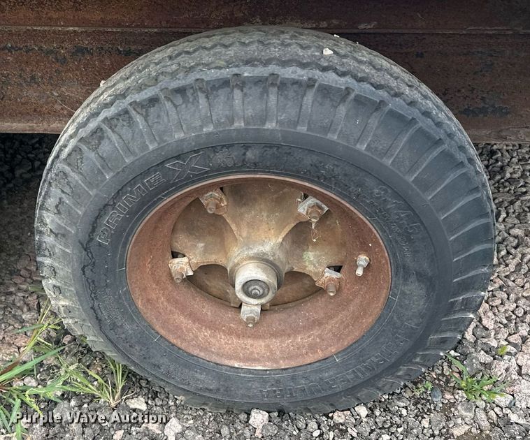 image for item MQ9397 1993 Haulmark  enclosed cargo trailer