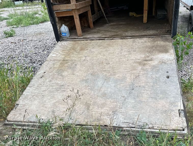 image for item MQ9398 1992 Haulmark  enclosed cargo trailer