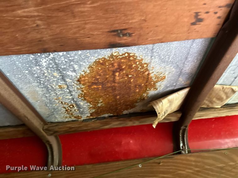 image for item MQ9398 1992 Haulmark  enclosed cargo trailer