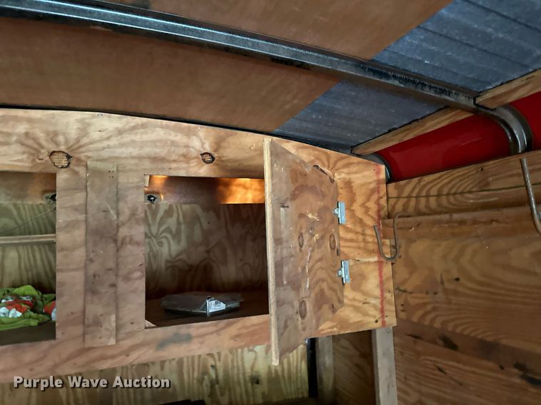 image for item MQ9398 1992 Haulmark  enclosed cargo trailer