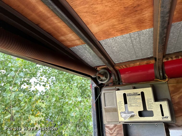 image for item MQ9398 1992 Haulmark  enclosed cargo trailer