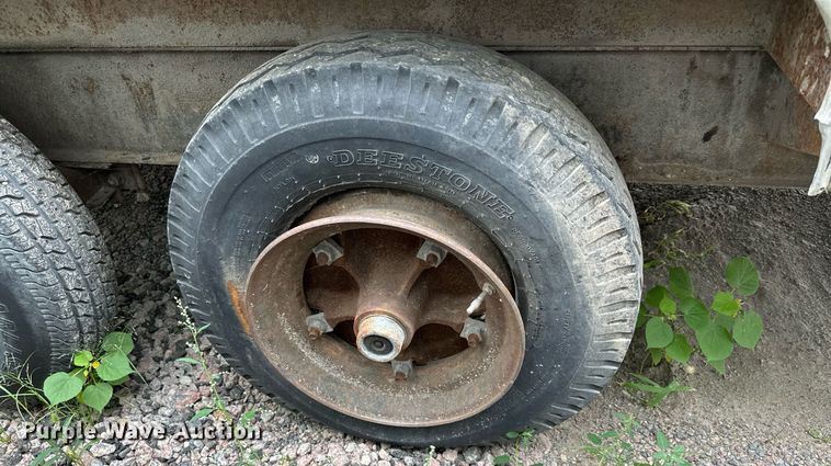 image for item MQ9398 1992 Haulmark  enclosed cargo trailer