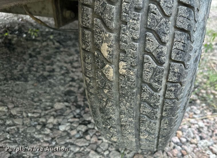 image for item MQ9398 1992 Haulmark  enclosed cargo trailer