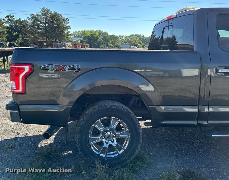 image for item MQ9443 2017 Ford F150  SuperCrew pickup truck