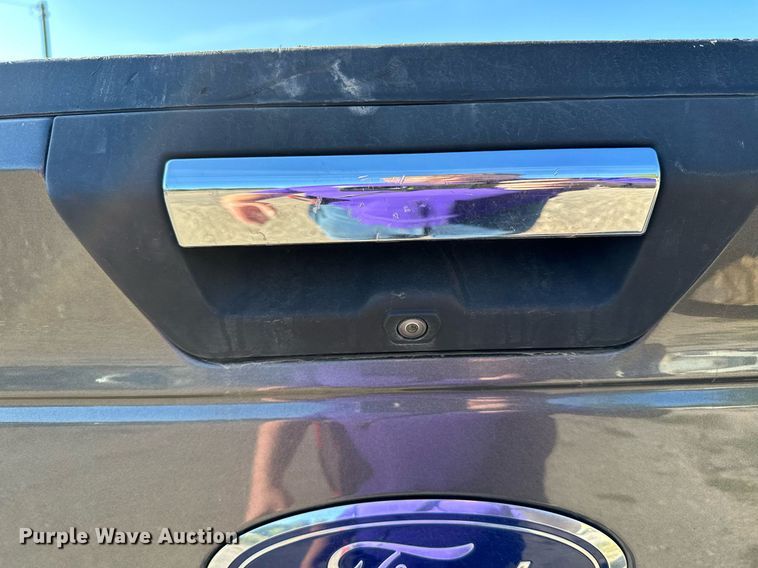 image for item MQ9443 2017 Ford F150  SuperCrew pickup truck