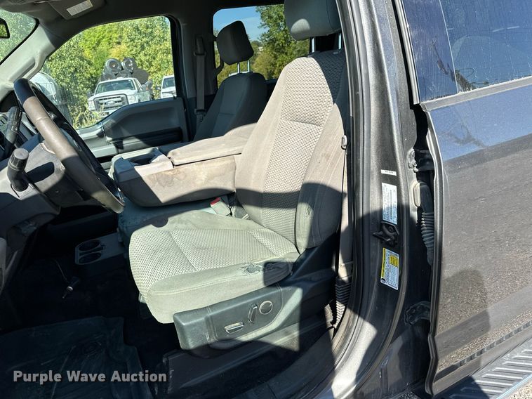 image for item MQ9443 2017 Ford F150  SuperCrew pickup truck