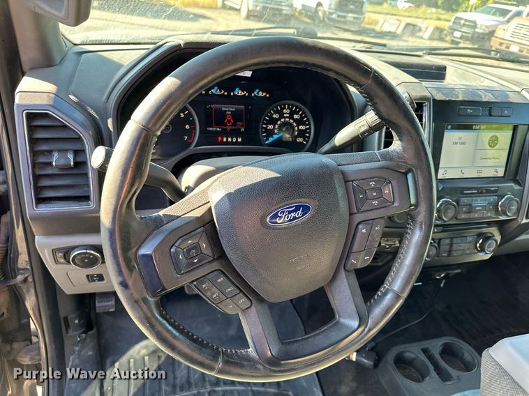 image for item MQ9443 2017 Ford F150  SuperCrew pickup truck