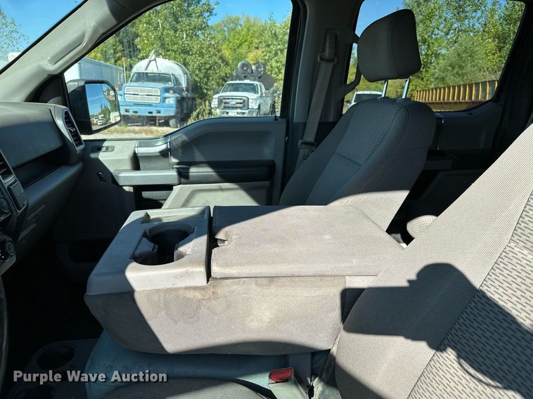 image for item MQ9443 2017 Ford F150  SuperCrew pickup truck