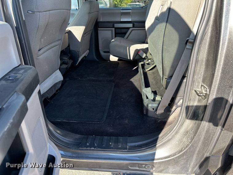 image for item MQ9443 2017 Ford F150  SuperCrew pickup truck