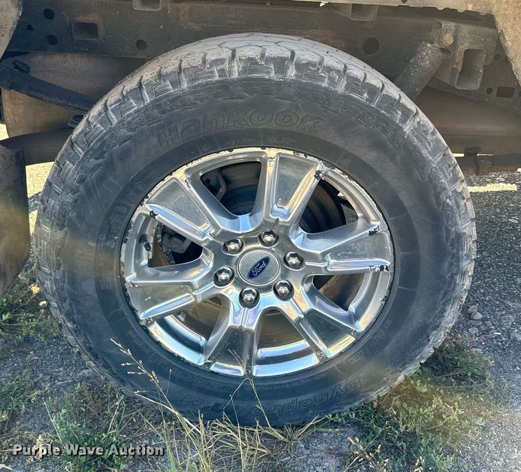 image for item MQ9443 2017 Ford F150  SuperCrew pickup truck