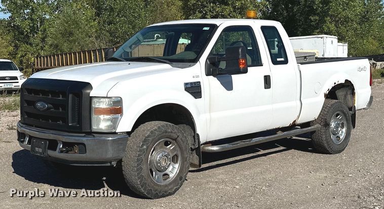 image for item MQ9444 2008 Ford F350 Super Duty  SuperCab pickup truck