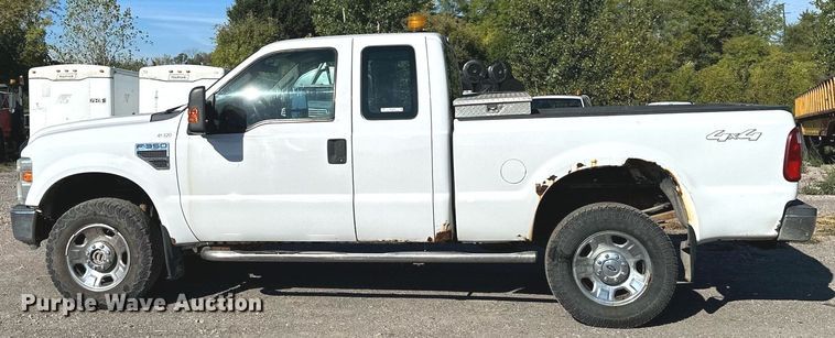 image for item MQ9444 2008 Ford F350 Super Duty  SuperCab pickup truck