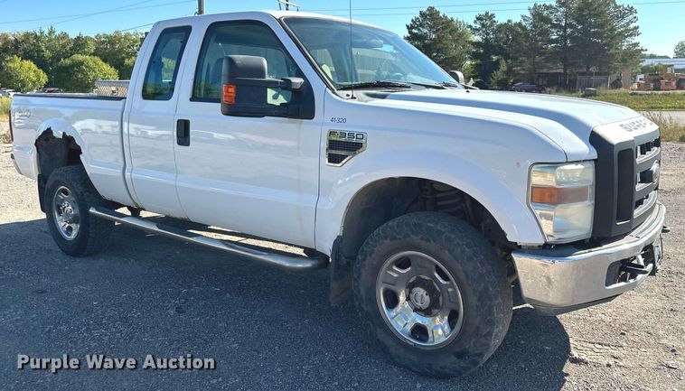 image for item MQ9444 2008 Ford F350 Super Duty  SuperCab pickup truck