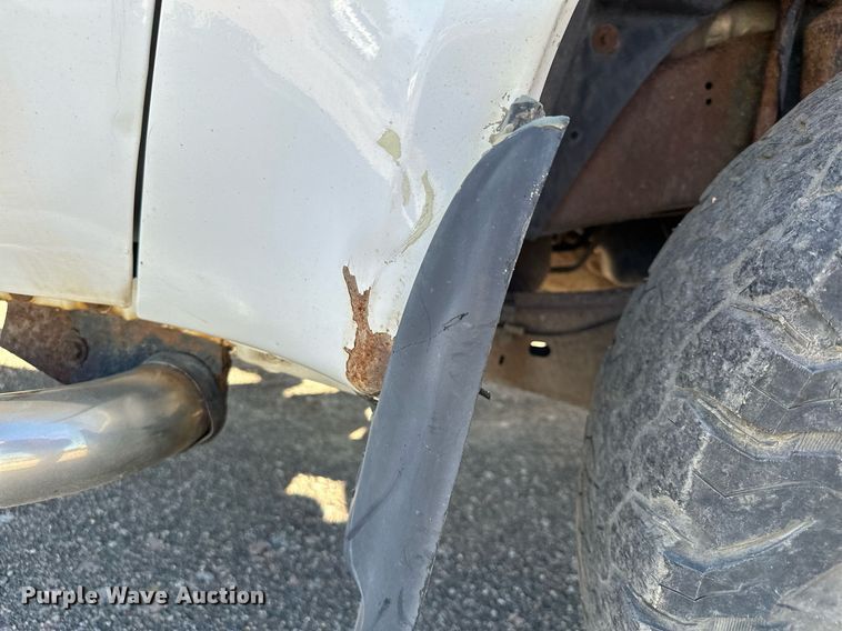 image for item MQ9444 2008 Ford F350 Super Duty  SuperCab pickup truck