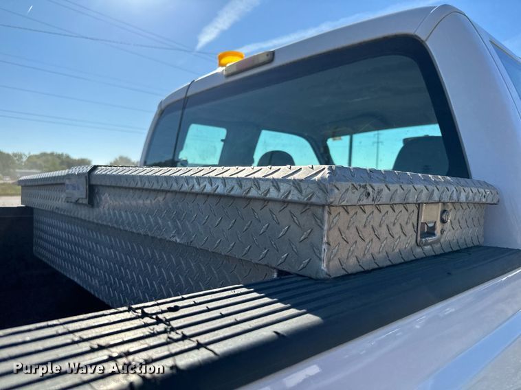 image for item MQ9444 2008 Ford F350 Super Duty  SuperCab pickup truck