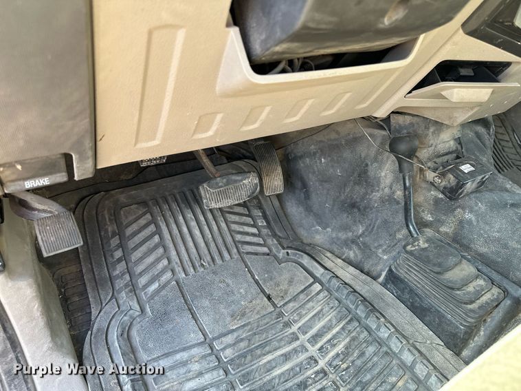 image for item MQ9444 2008 Ford F350 Super Duty  SuperCab pickup truck