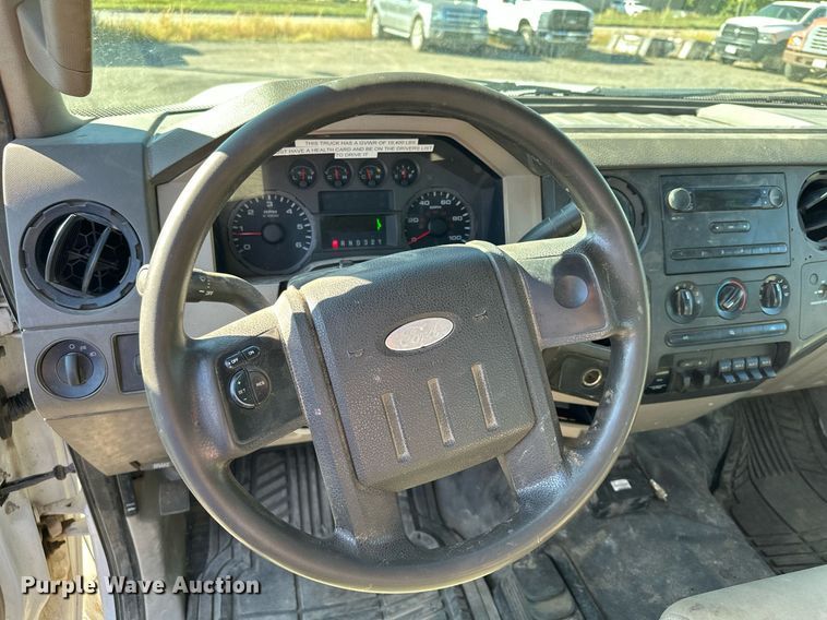 image for item MQ9444 2008 Ford F350 Super Duty  SuperCab pickup truck