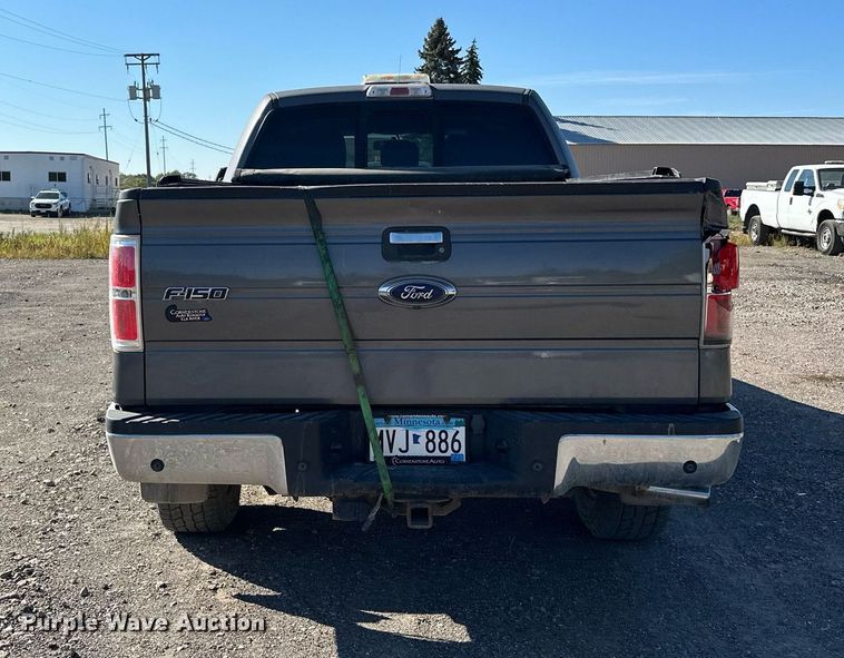 image for item MQ9445 2013 Ford F150  SuperCrew pickup truck