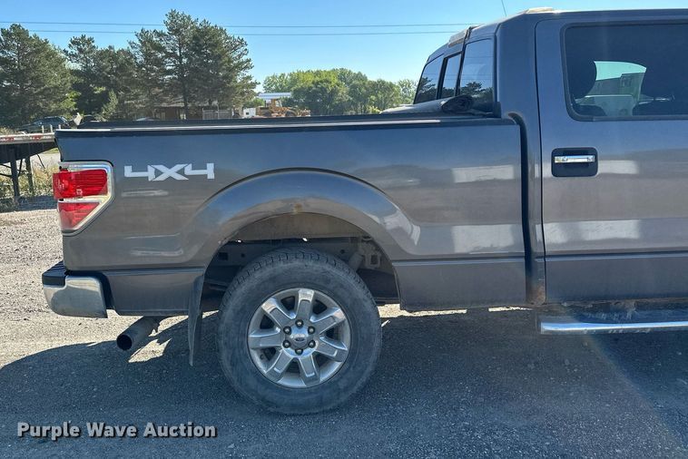 image for item MQ9445 2013 Ford F150  SuperCrew pickup truck